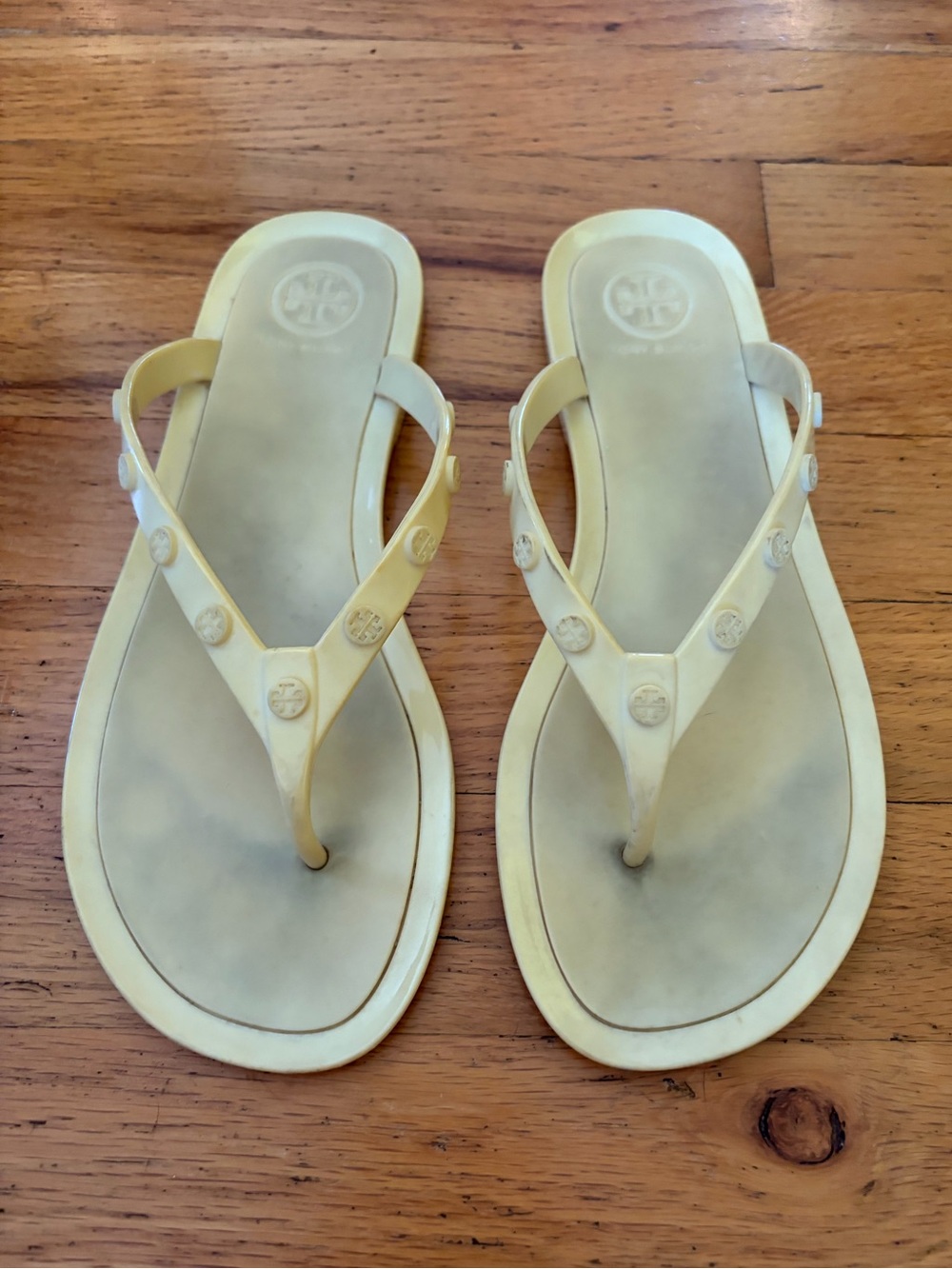 Tory Burch Logo Studded Jelly Thong Sandals Yellow Women’s Size 7M